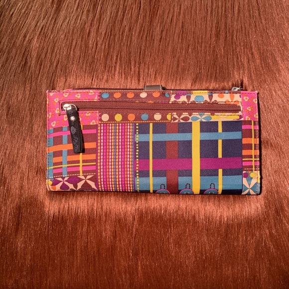 πSOLDπLily Bloom Floral Peace Sign Wallet - Picture 2 of 4